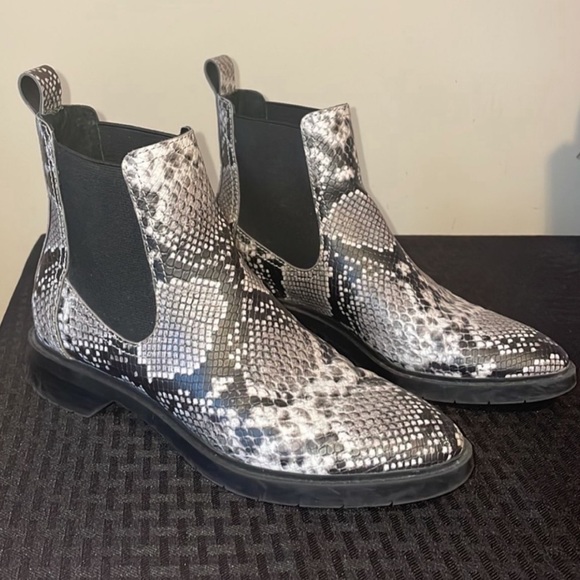 Treasure & Bond Womens Gabriela Pull On Ankle Boot Multicolor Snake Skin Size 7M - Picture 2 of 9